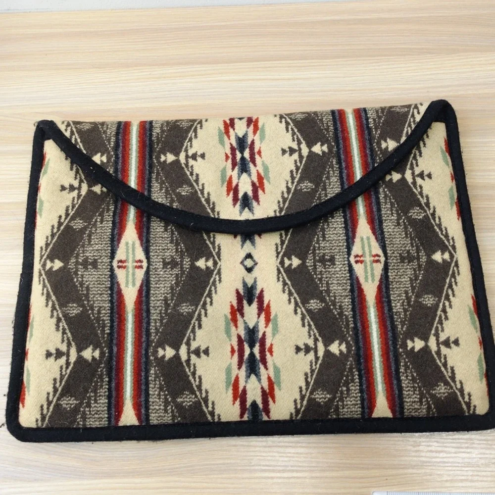 Wool Blanket‎ Bag Western Brown Aztec Southwestern Navajo Laptop Portfolio